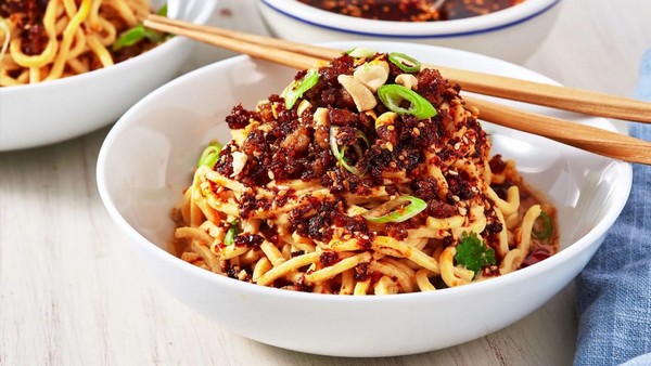 Mì Dan Dan là một trong những món ăn đường phố biểu tượng của Thành Đô
