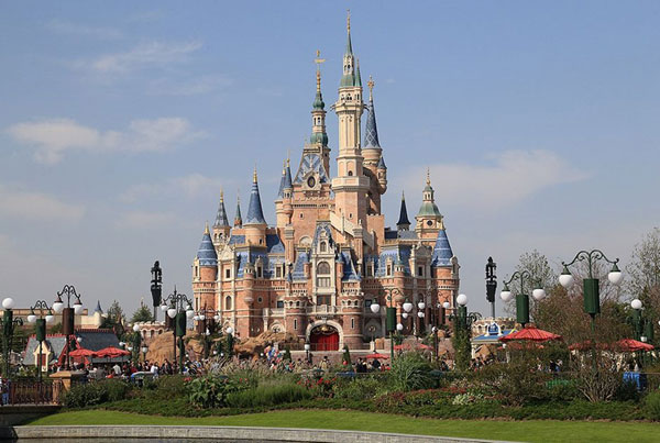 Khám phá mọi “ngóc ngách” trong Disneyland Thượng Hải