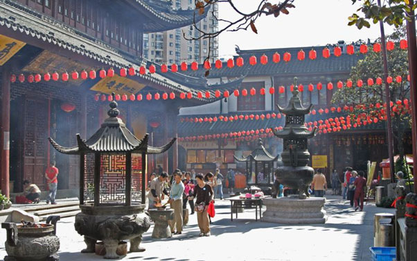 Chùa Phật Ngọc - Tự viện linh thiêng giữa Thượng Hải 