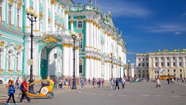 Bảo tàng Hermitage là một trong những bảo tàng lớn nhất và nổi tiếng nhất toàn cầu