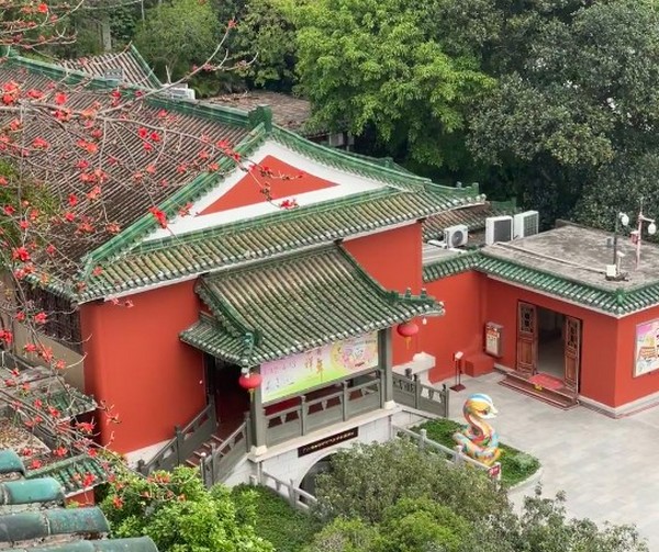 Bảo tàng Quảng Châu được xây dựng trên nền tảng của Thư viện Trung Nguyên