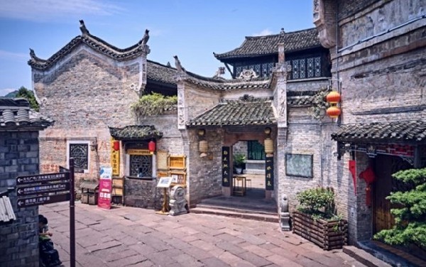Bảo tàng Cổ Thành là một trong chín thắng cảnh nổi bật