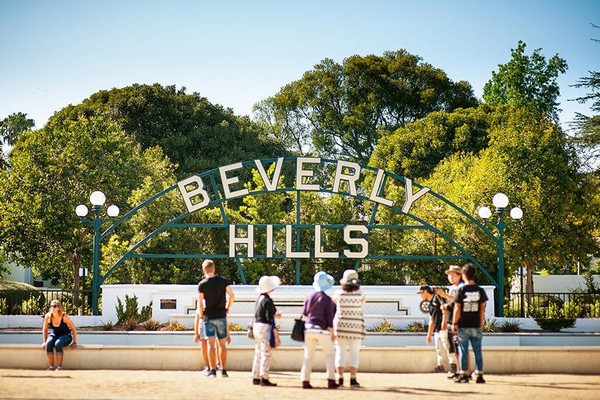 Beverly Hills, một trong những địa danh nổi tiếng bậc nhất Los Angeles