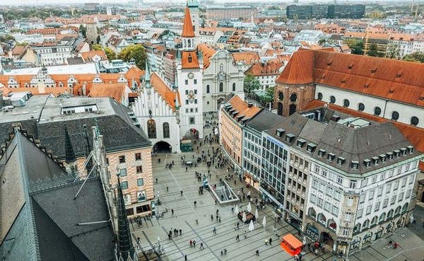 Tòa thị chính New Town Hall, kiệt tác kiến trúc Gothic tráng lệ giữa lòng Munich