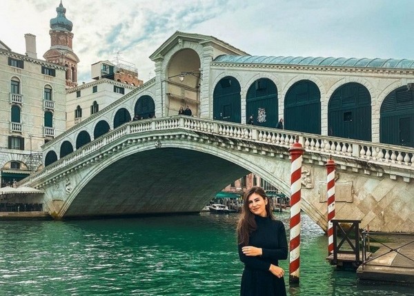 Cầu Rialto được mệnh danh là cây cầu tình yêu