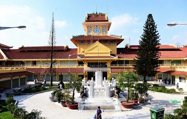 Kiến trúc độc đáo của Chợ Bình Tây