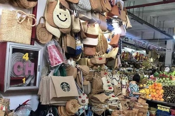 Giày dép thủ công