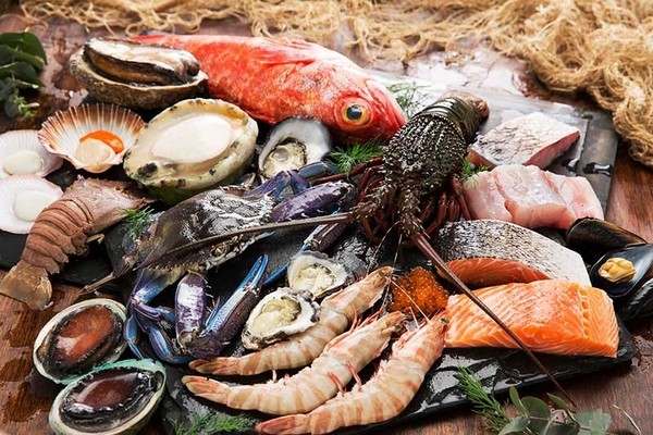 Hải sản tươi sống