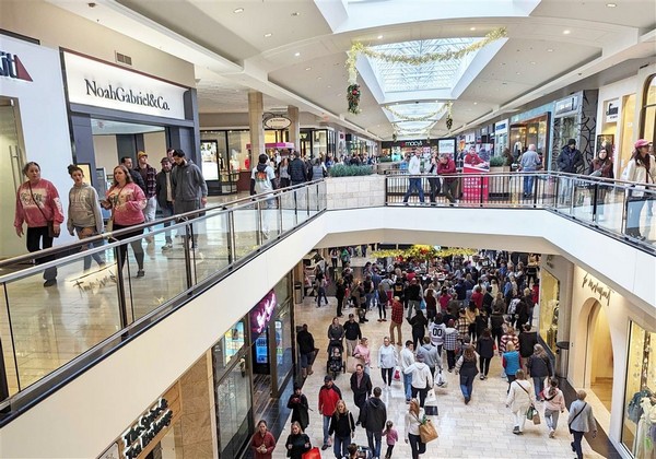 Christiana Mall vô cùng thuận tiện để tiếp cận bằng nhiều phương tiện khác nhau
