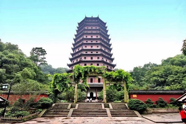 Chùa Lục Hợp là kho tàng lưu giữ nhiều giá trị văn hóa và tâm linh quý báu