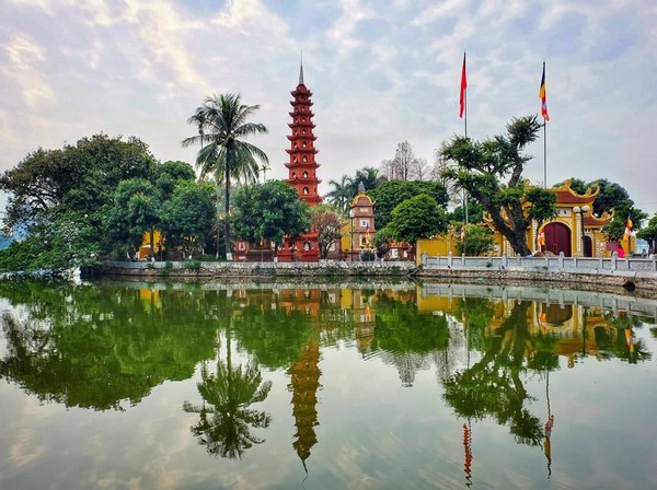 Chùa Trấn Quốc là biểu tượng ráng rỡ của văn hóa, lịch sử và tâm linh tại Thủ đô
