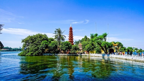 Chùa Trấn Quốc là chốn linh thiêng cho những ai tìm kiếm sự bình an trong tâm hồn
