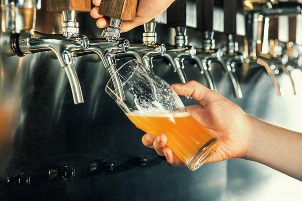 Draft Beer Asia Park nổi tiếng với các loại bia tươi hảo hạng