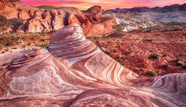 Công viên tiểu bang Valley of Fire (Thung lũng lửa) chính là lựa chọn hoàn hảo