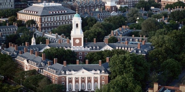 Đại học Harvard, một trong những biểu tượng của tri thức và văn hóa