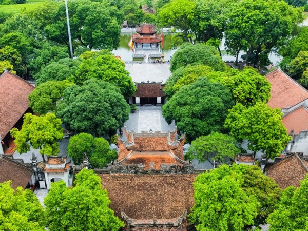 Đền Đô là nơi gửi gắm lòng tôn kính thiêng liêng của người dân