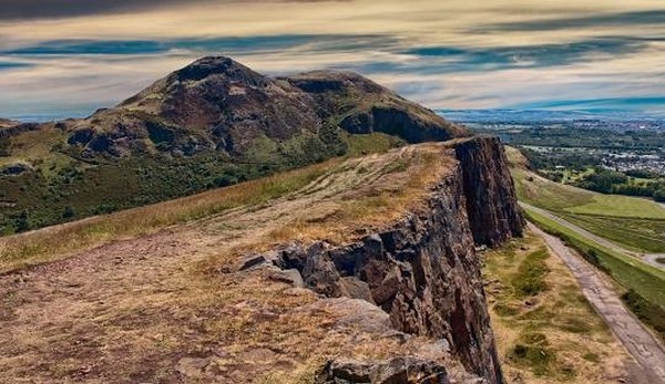 Đỉnh Arthur’s Seat là nơi để bạn tìm thấy sự bình yên trong tâm hồn