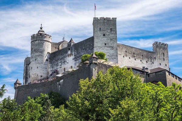 Du lịch Áo chiêm ngưỡng pháo đài Hohensalzburg Fortress đẹp cổ kính