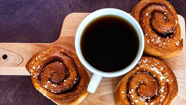 Bánh Kanelbullar món bánh yêu thích của người Thụy Điển