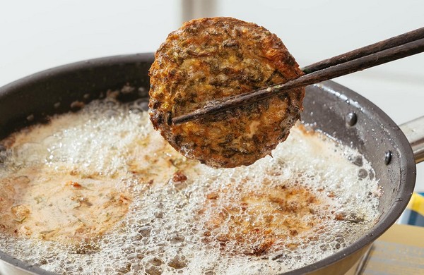 Món ăn độc đáo được chế biến từ rươi, mang lại hương vị đặc trưng