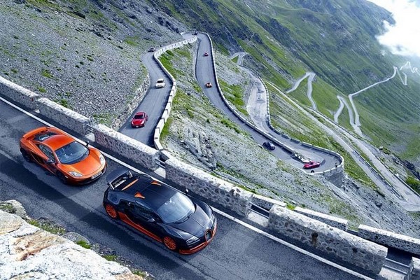Transfagarasan mang đến những khung cảnh tuyệt đẹp