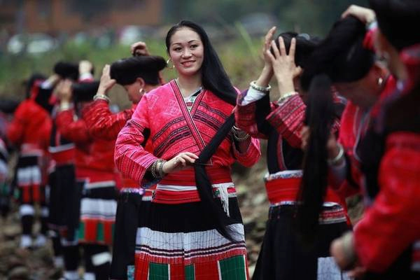 Lễ hội Váy đỏ Long Thắng - Quế Lâm Trung Quốc