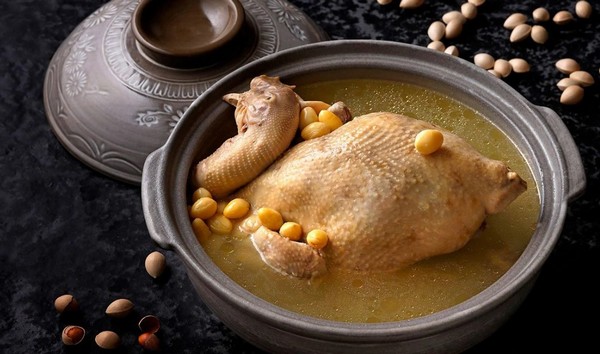 Gà Hầm Bạch Quả - Món Ăn Đậm Đà Ẩm Thực Cửu Trại Câu, Tứ Xuyên