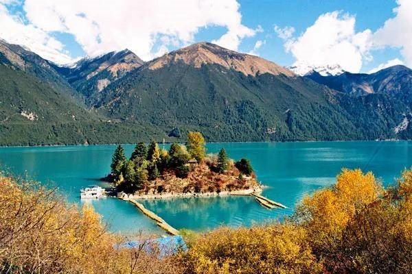 Khu vực Hồ Ba Song mang đặc trưng khí hậu gió mùa cao nguyên bán ẩm ôn đới