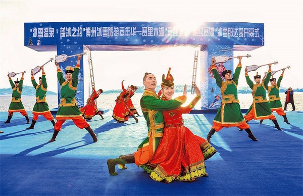 Lễ hội Namdan truyền thống khu vực hồ Sayram