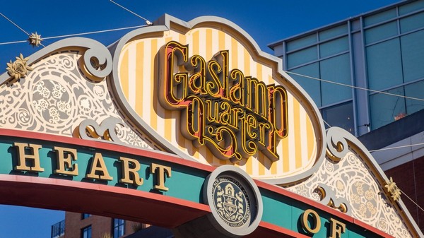 Khu phố Gaslamp là một địa điểm không thể bỏ qua