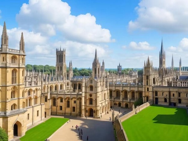 Oxford có một lịch sử phong phú, bắt đầu từ thời kỳ Saxon