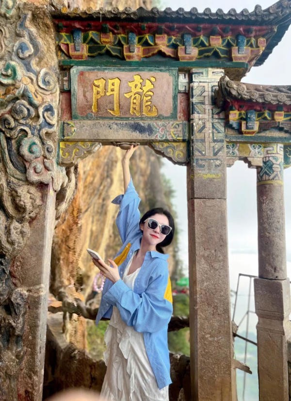 Khu thắng cảnh Tây Sơn còn được biết đến với tên gọi nên thơ là núi Bích Kê