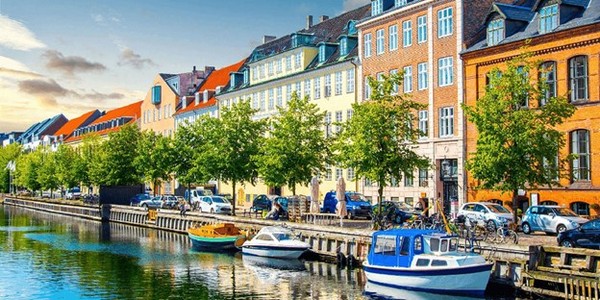 Nyhavn, nơi có những ngôi nhà màu sắc rực rỡ