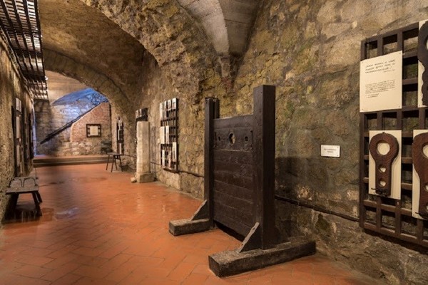 Lâu đài Eger Hungary: nơi khắc ghi chiến thắng lẫy lừng của quân dân Hungary