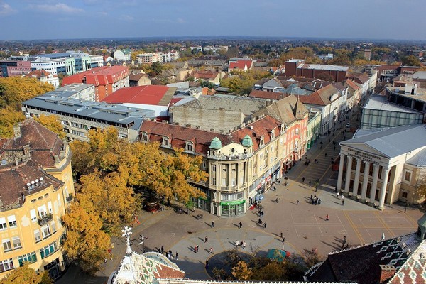 Subotica nổi tiếng với kiến trúc Art Nouveau và hồ Palić