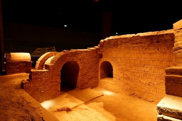 Vị trí địa lý đóng vai trò then chốt trong việc hình thành nên một Kuqa phồn vinh