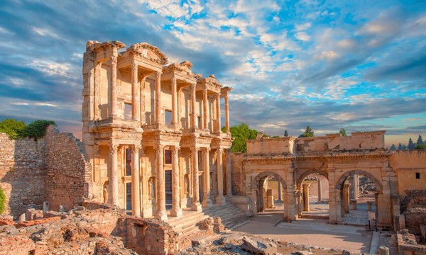 Ephesus, một trong những thành phố cổ đại vĩ đại nhất thế giới