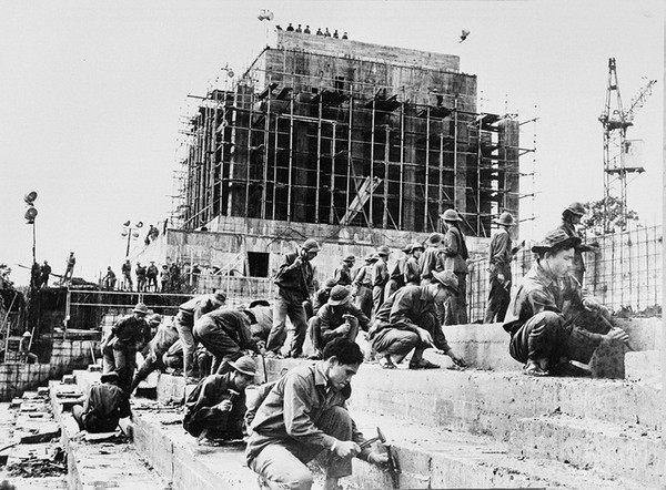 Lăng Chủ tịch Hồ Chí Minh, được khởi công xây dựng vào ngày 02/09/1973