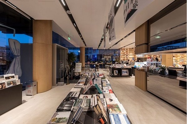Du khách có thể ghé thăm Page One Bookstore Bắc Kinh vào bất kỳ thời điểm nào