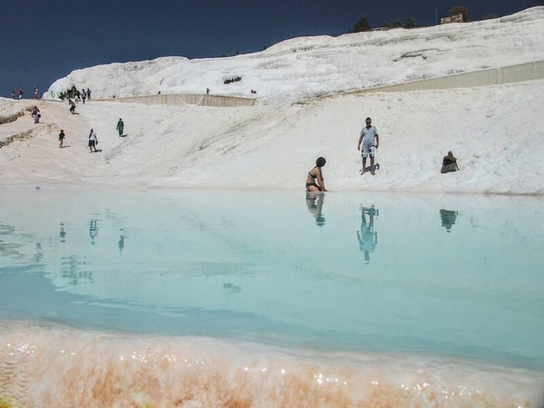 Pamukkale có thể đón du khách quanh năm