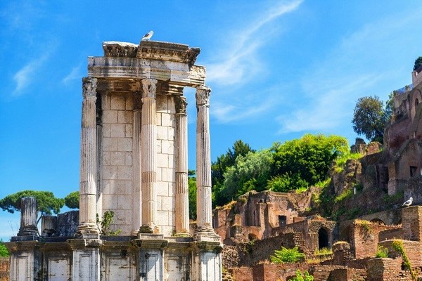 Đền Vesta, nơi lưu giữ ngọn lửa thiêng vĩnh cửu của Rome
