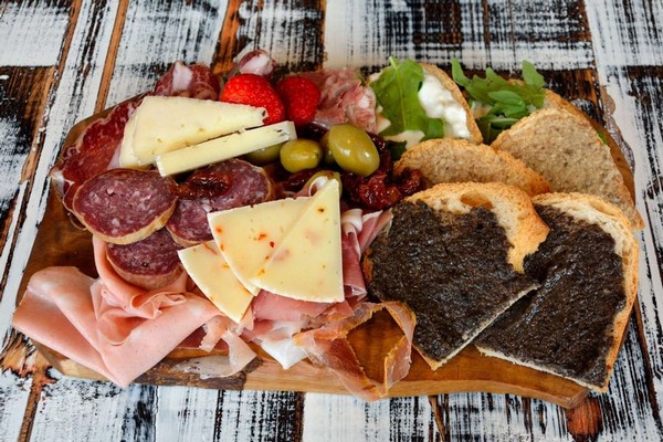 Ẩm thực San Marino mang đậm ảnh hưởng của ẩm thực Ý
