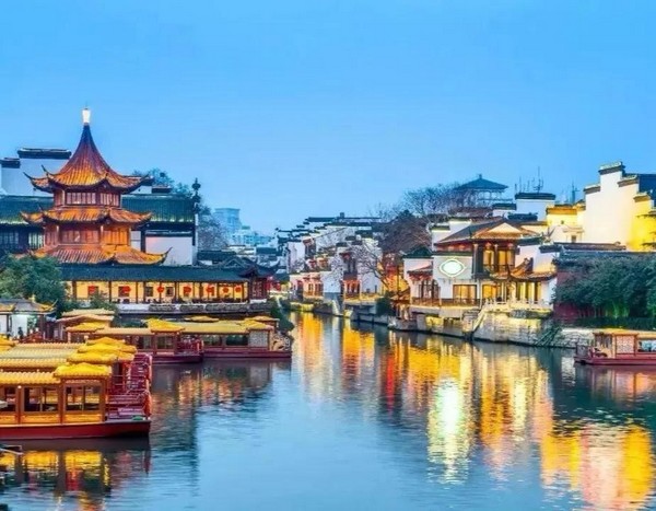 Sông Tần Hoài đã kiến tạo nên một Nam Kinh trù phú và phồn thịnh