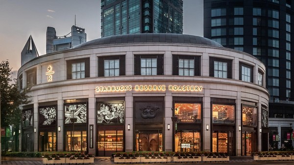 Starbucks Reserve Roastery Thượng Hải nổi bật như một biểu tượng không thể bỏ qua