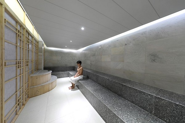 Tận hưởng các liệu pháp xông hơi đa dạng như xông đá muối, xông nóng và xông lạnh