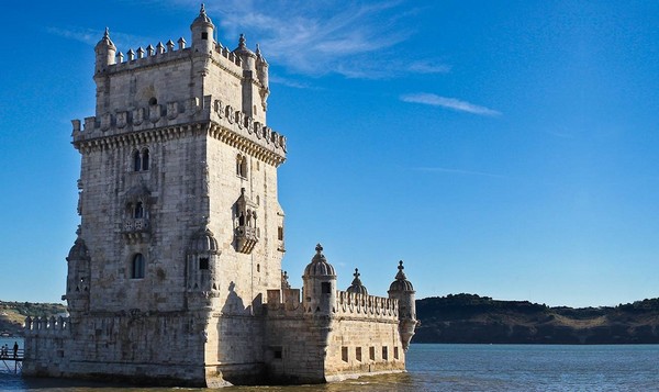 Tháp Belém nổi bật như một biểu tượng không thể bỏ qua của Lisbon