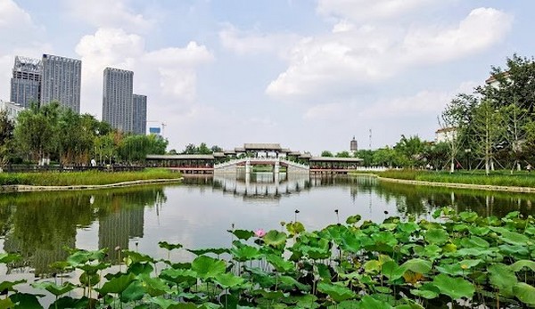 Công viên Kênh Đào Thông Châu là một công viên sinh thái rộng lớn