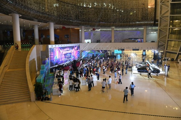Mỗi khu triển lãm là một hành tinh độc đáo