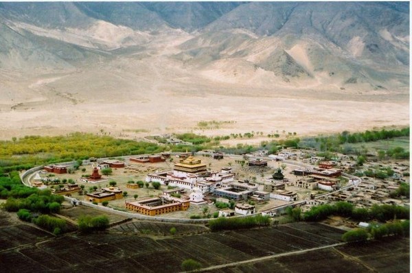 Du Lịch Tsedang - Cái Nôi Văn Hóa Tây Tạng Huyền Bí