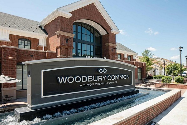 Woodbury Common Premium Outlets chính là điểm đến lý tưởng